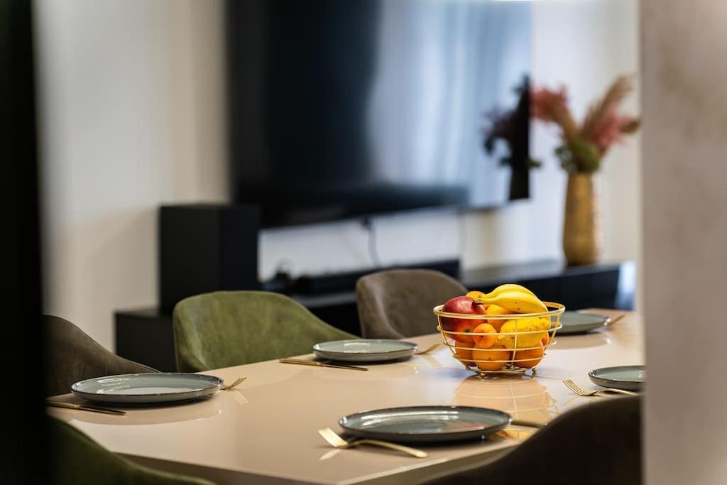 Capsula Luxury Apartment Умаг Екстериор снимка