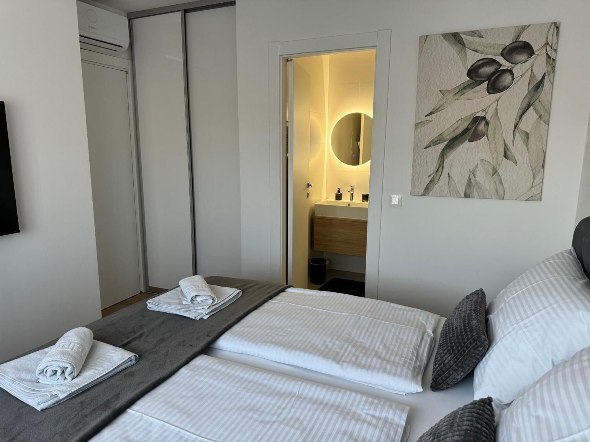 Capsula Luxury Apartment Умаг Екстериор снимка